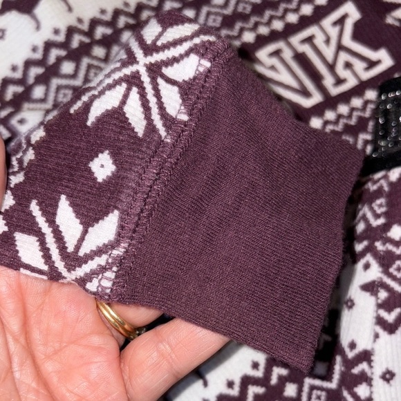 BNWOT PINK Victoria's Secret Girls Pajama Set - Burgundy and White - Picture 5 of 9